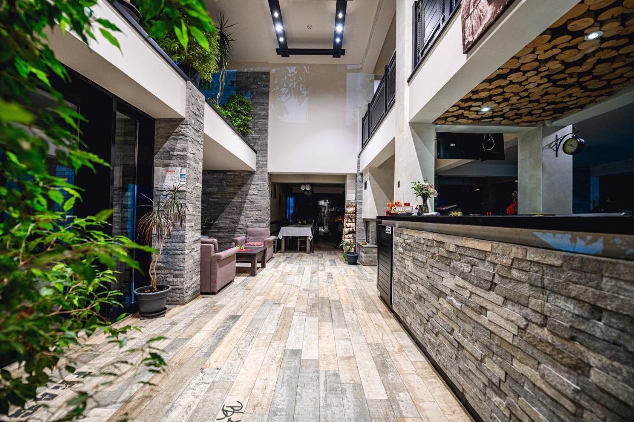 Pension Piriu' Morii Гура-Гуморулуй Экстерьер фото