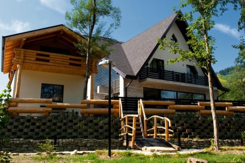 Pension Piriu' Morii Гура-Гуморулуй Экстерьер фото