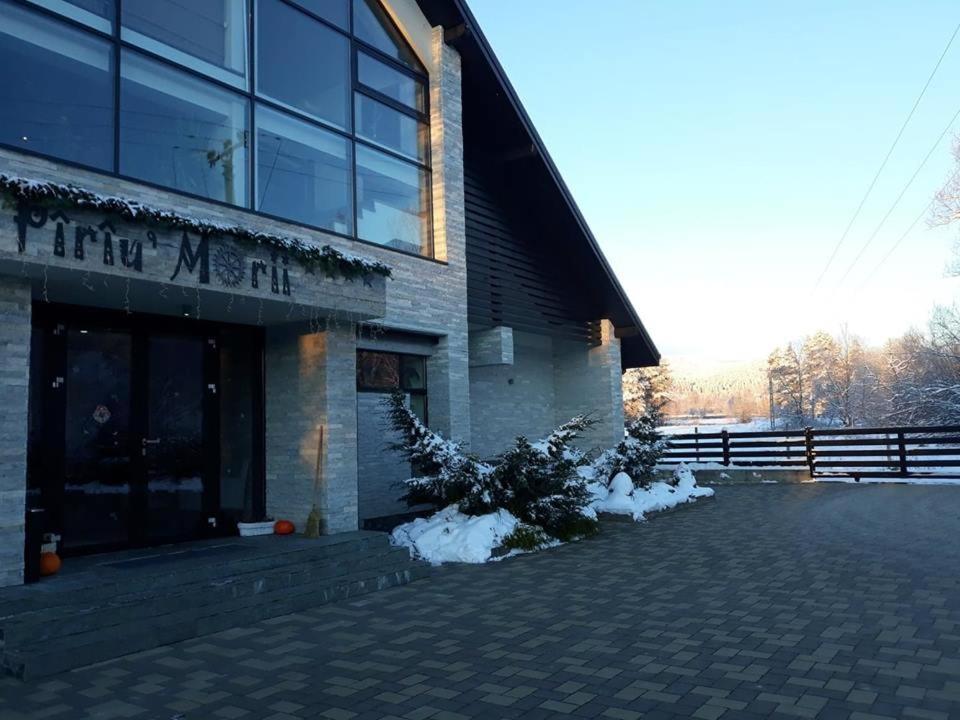 Pension Piriu' Morii Гура-Гуморулуй Экстерьер фото